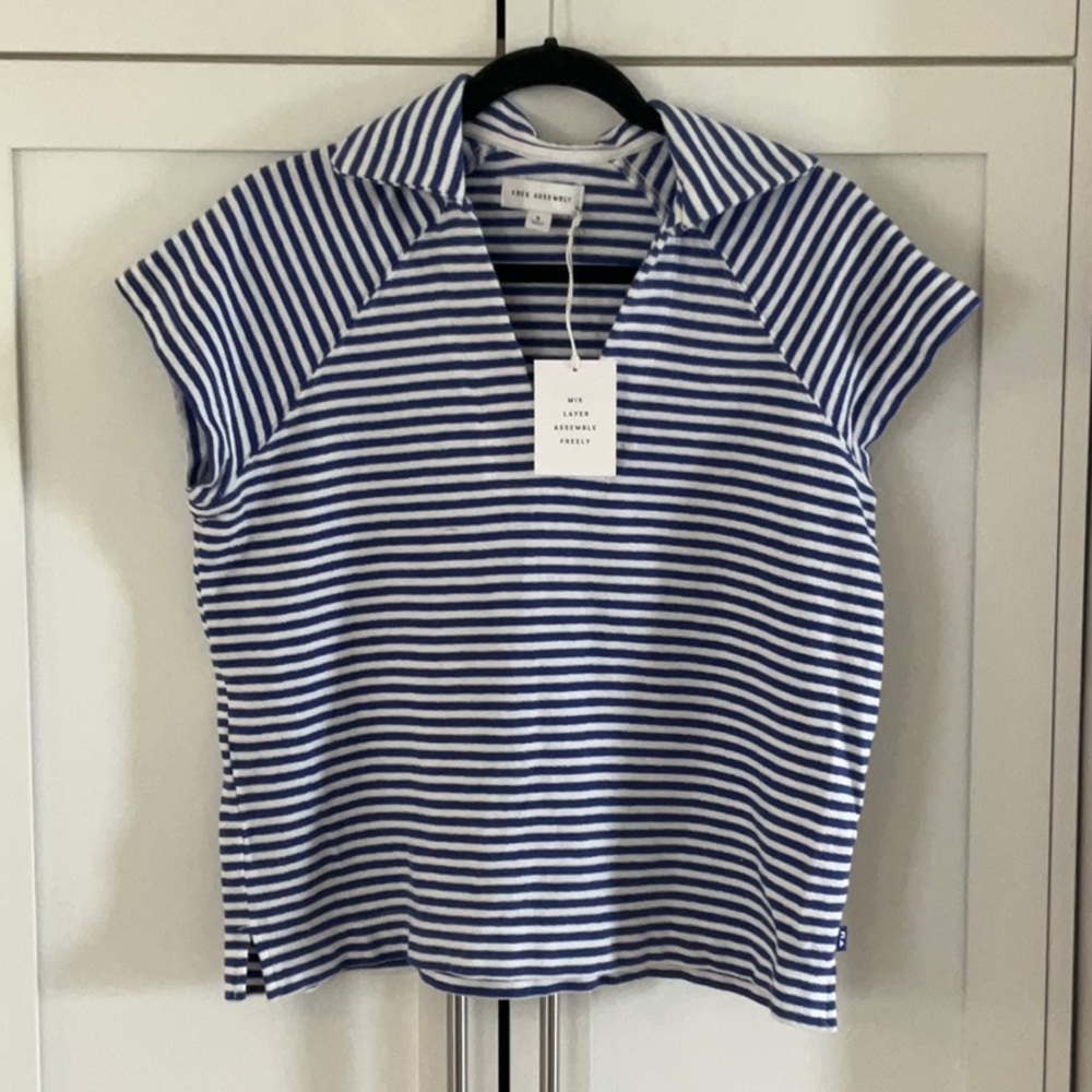 Free Assembly Blue Striped Women’s Top